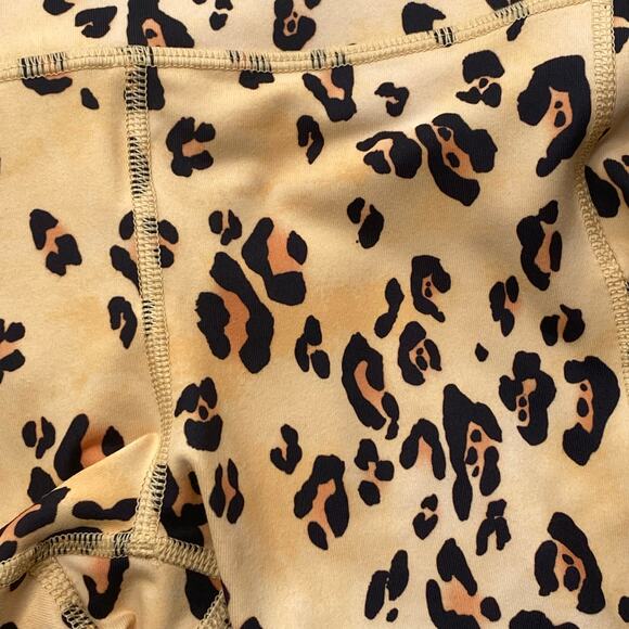 Fabletics Powerhold Women's Leopard On The Go Leggings Size Small NEW - Picture 12 of 13
